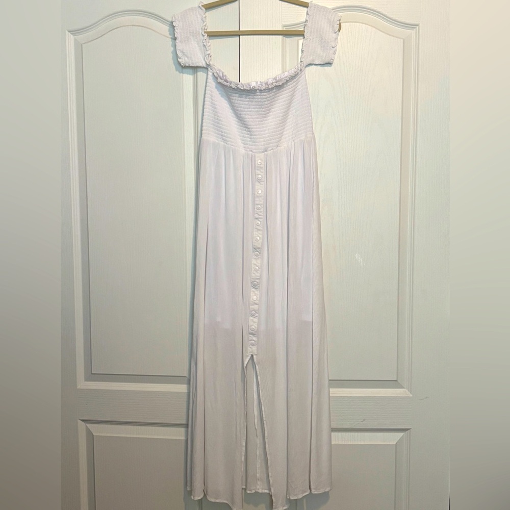 Sale!  Venus maxi dress, size 8